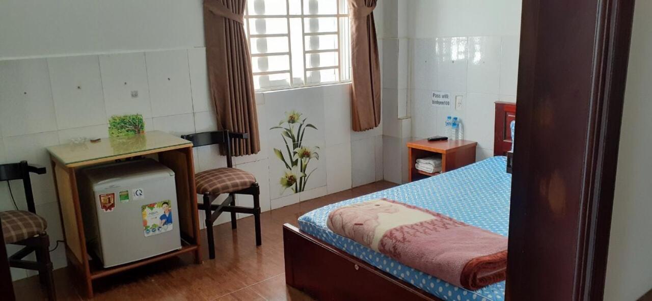 Nha Nghi Binh Yen Bed & Breakfast Pleiku Bagian luar foto